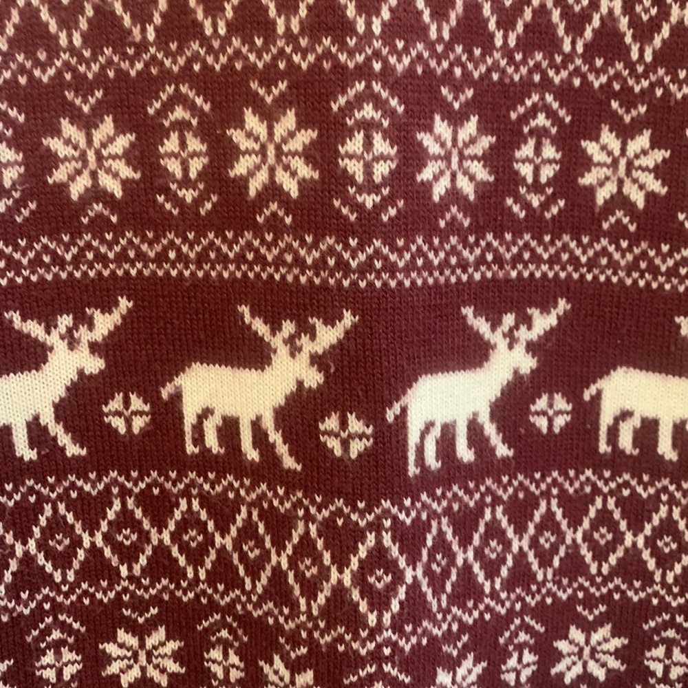 Forever 21 Sweater - Picture 4 of 7